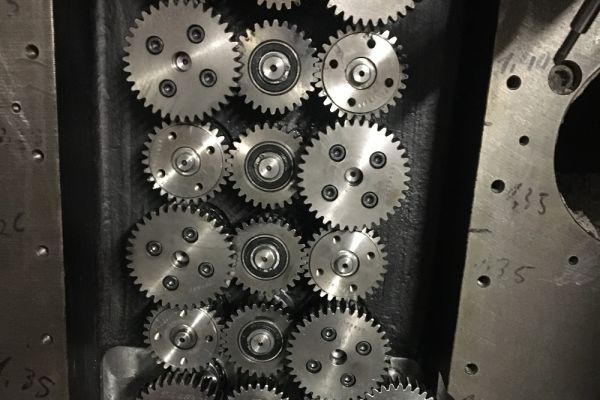 schneidwerkverstellung-verkleinertA3FE12A7-8124-6B6E-5E6B-D4FF5D33C630.jpg